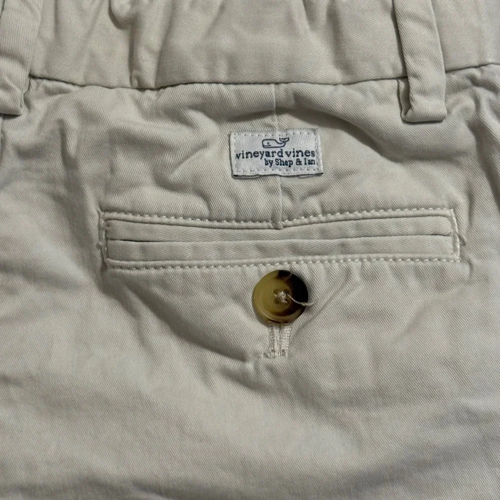 Vineyard Vines Boys Khaki Chino Shorts Size 6 Stone Flat Front